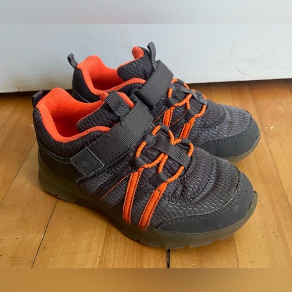 Stride rite light up shoes! - Picture 1 of 5